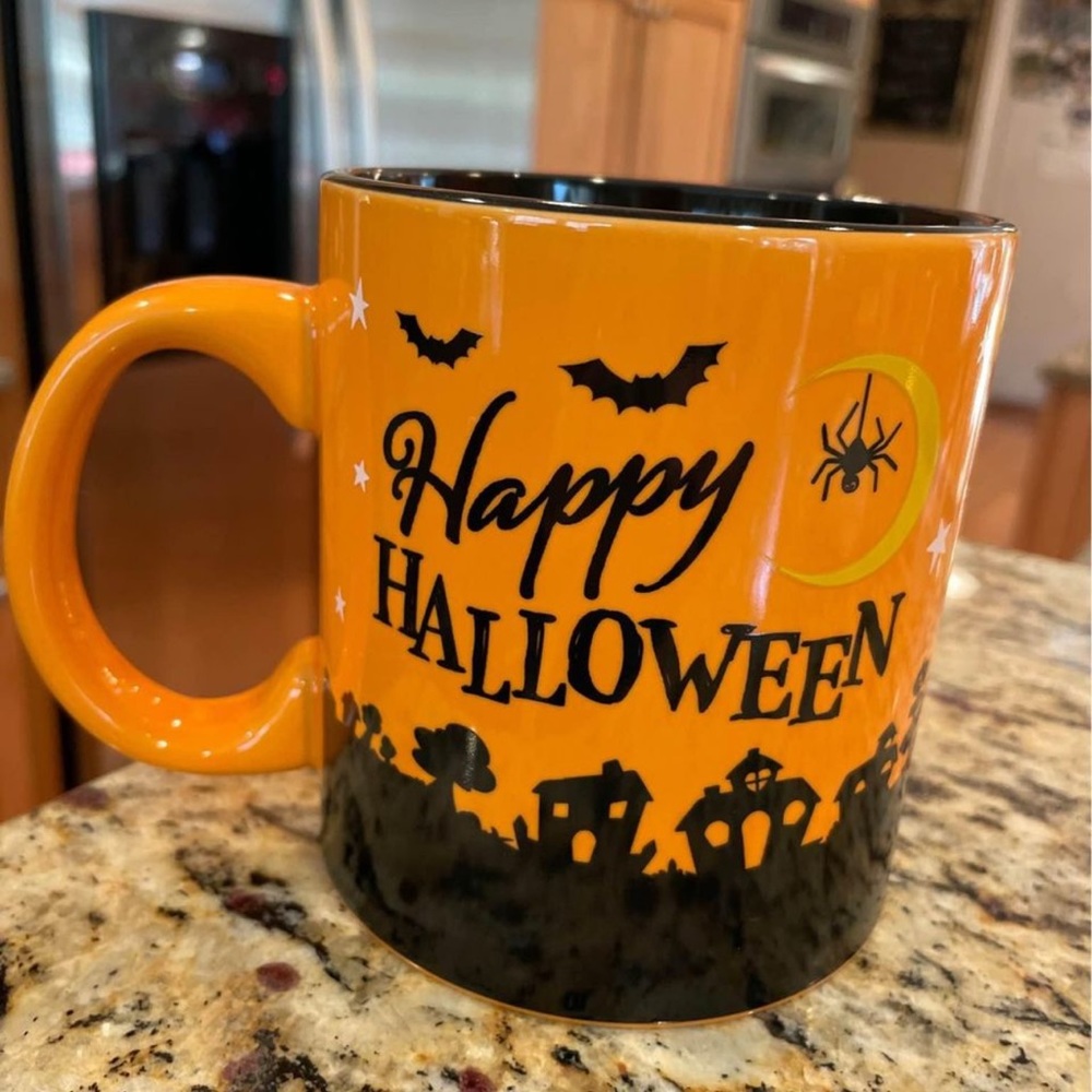 LIMITED EDITION!! Disney Happy Halloween 20 oz Ceramic Cup Mug - NEW! - Picture 2 of 3